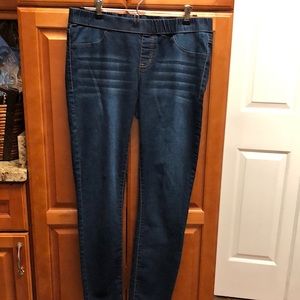 Junior size ladies jeans -Jr 11-13